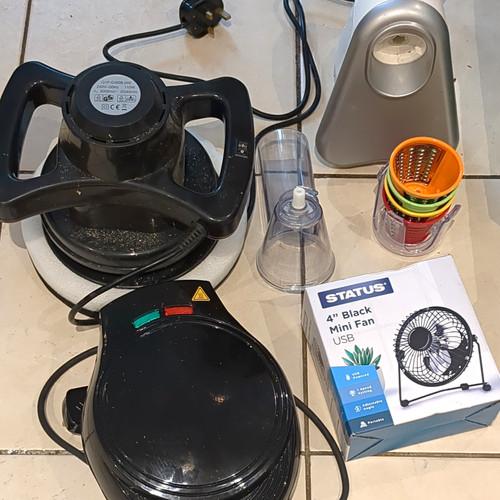 Status mixed household job - mixed,