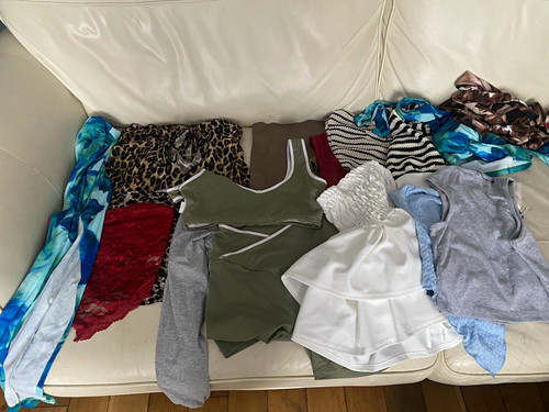 Mixed women clothing job - women’s,
